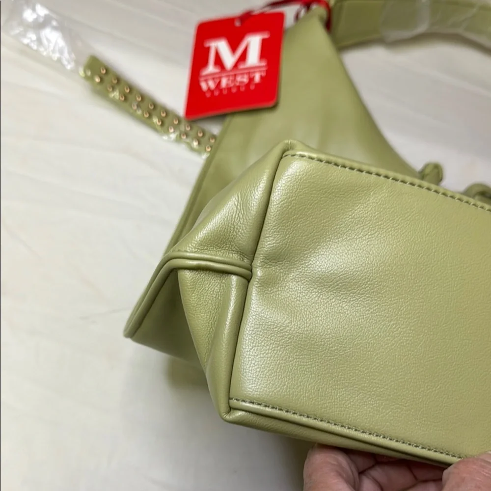 Green‎ Hobo Bag with Minimalist Design and Relaxed Silhouette
